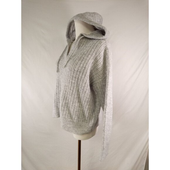 Lucky Brand Women's Gray V-Neck Hooded Cropped Sweater Size Medium - Picture 2 of 5